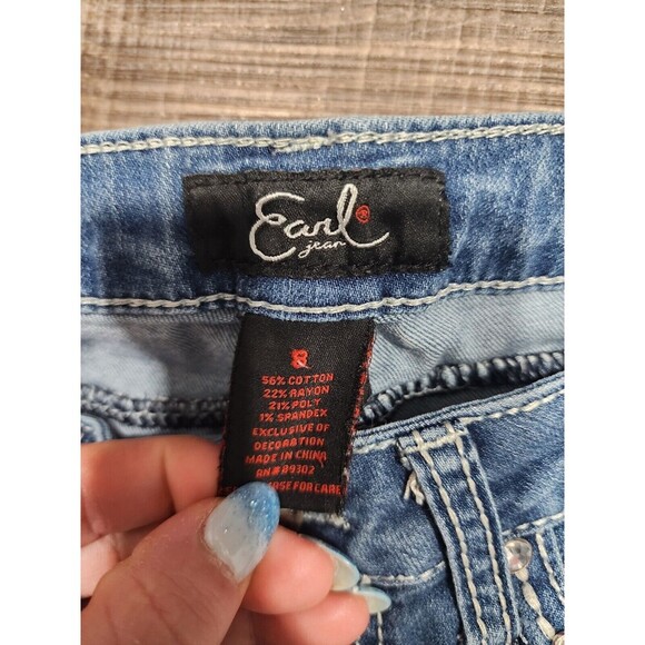 Earl Jean Medium Wash Denim Jean Shorts, size 8 Embroidered Rhinestone Bling - Picture 8 of 8